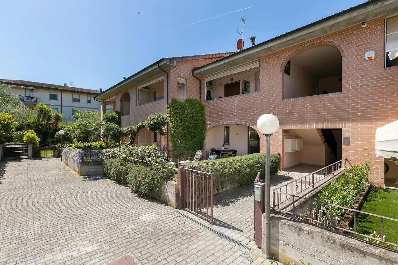 פיומבינו Residence Valle Fiorita 0*,